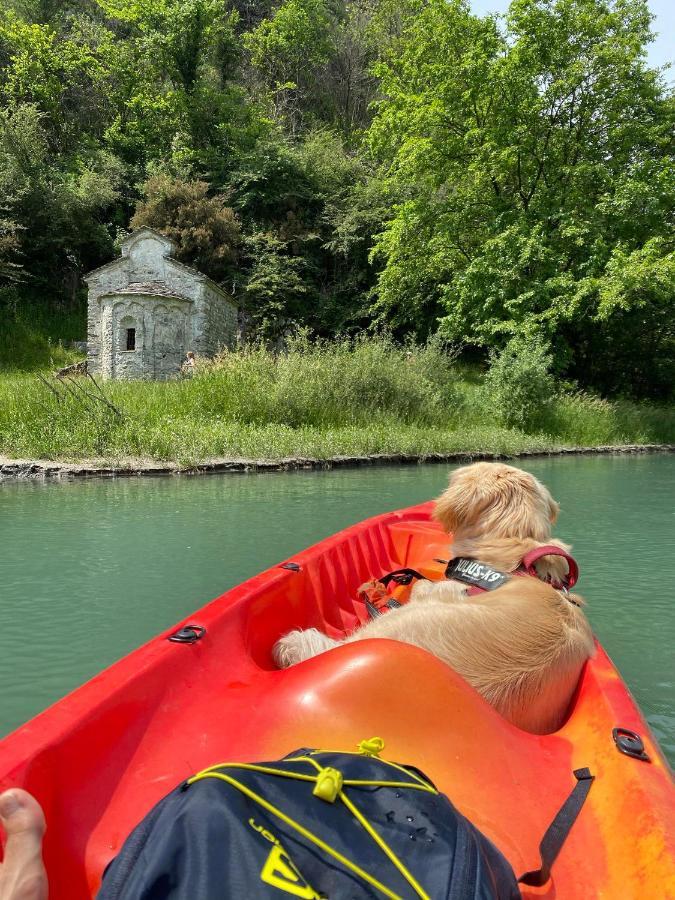 Il Ciliegio Sul Lago Verceia Bagian luar foto